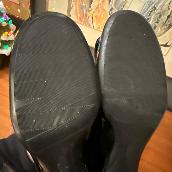 Salvatore Ferragamo Pumps Size 7  6.5? BLK Enamel Leather - Picture 8 of 16